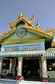 Myanmar - Sagaing hill, Soon U Ponya Shin Paya 'early offering shrine'. 